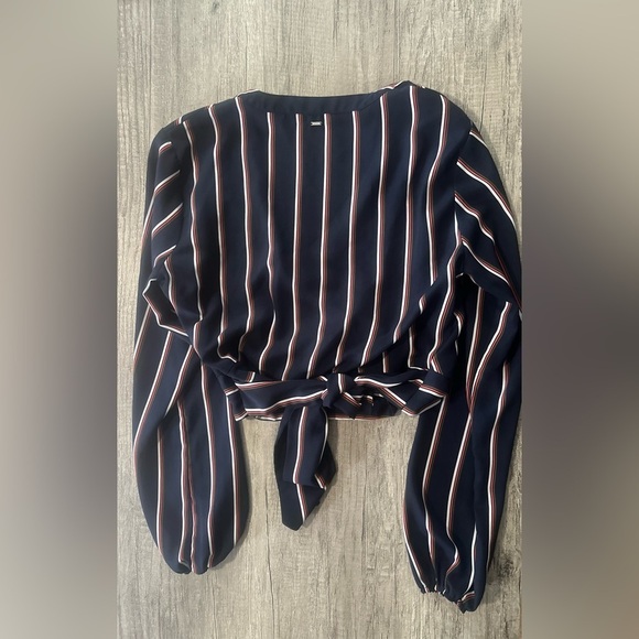 Guess Striped Tie-Back Blouse - Picture 10 of 10
